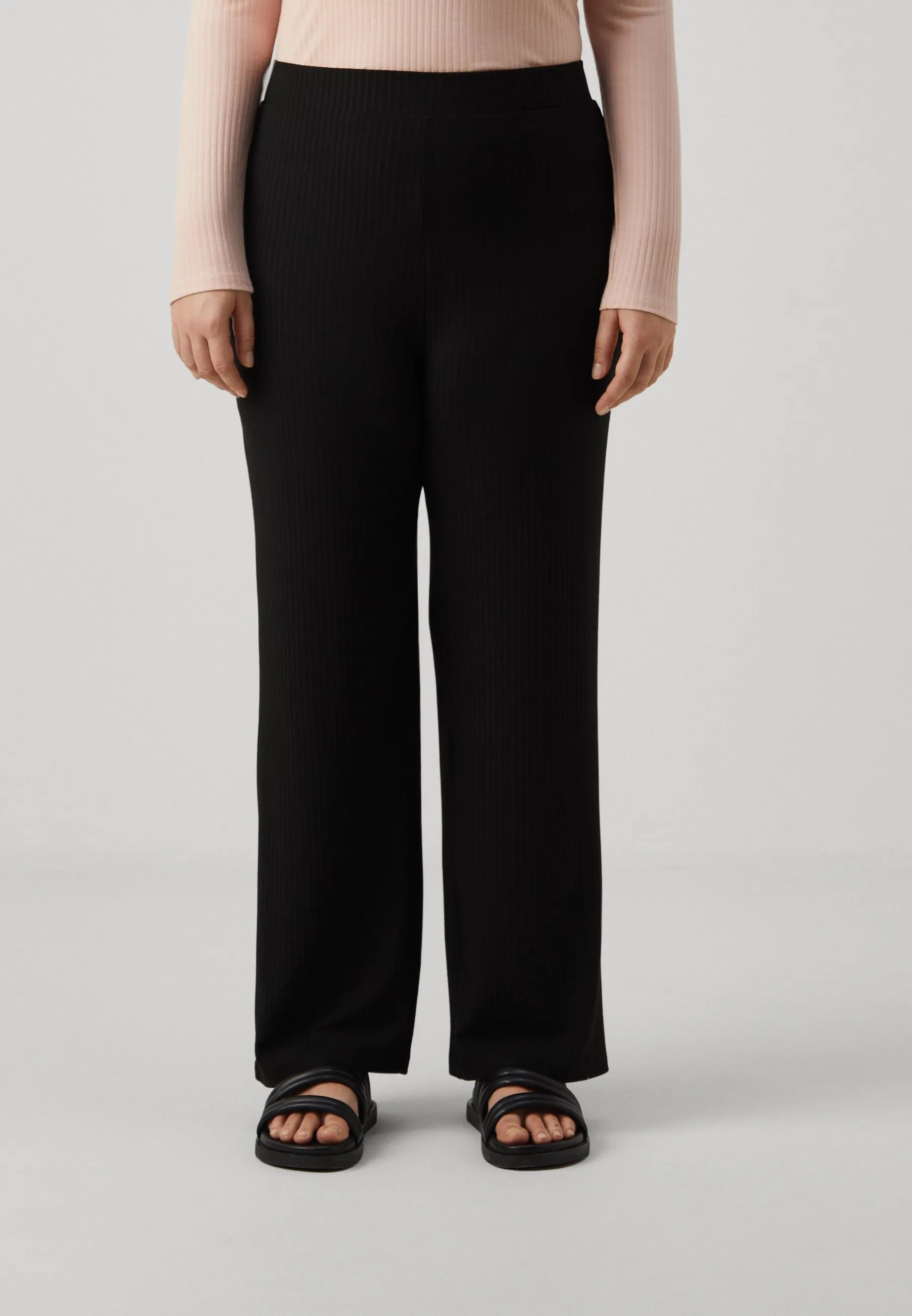 CAREMMA WIDE - Pantaloni