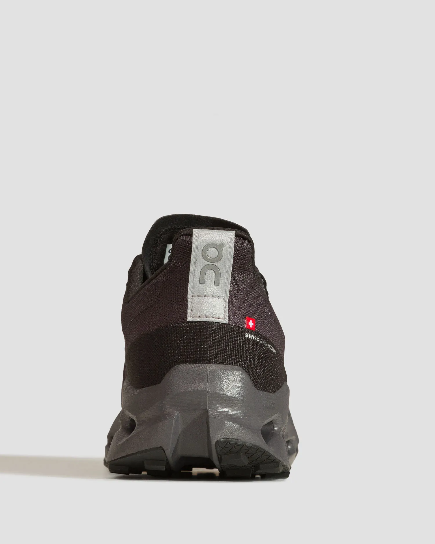 Scarpe impermeabili da trail da uomo On Running Cloudsurfer Trail 3ME10270106-black-eclipse